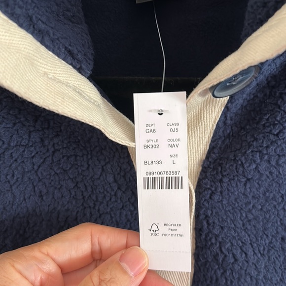 Sweatshirt Button Front Fleece - Picture 2 of 5